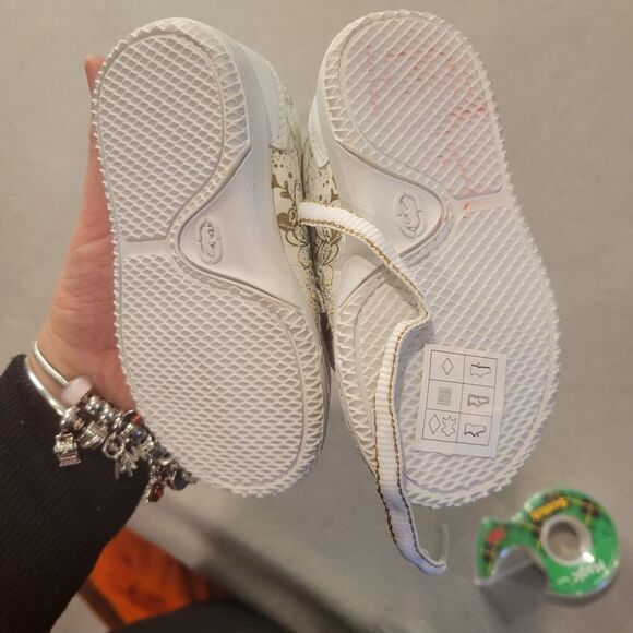 White Gold Red by Marc Ecko Shoes Sneackers Toddler Size 7 - Picture 6 of 7